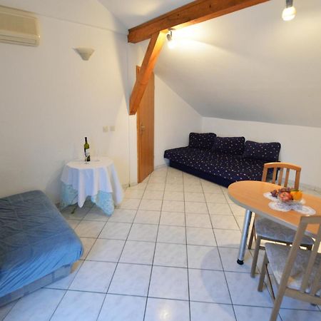 Apartman Mana, 穆泰尔岛 外观 照片